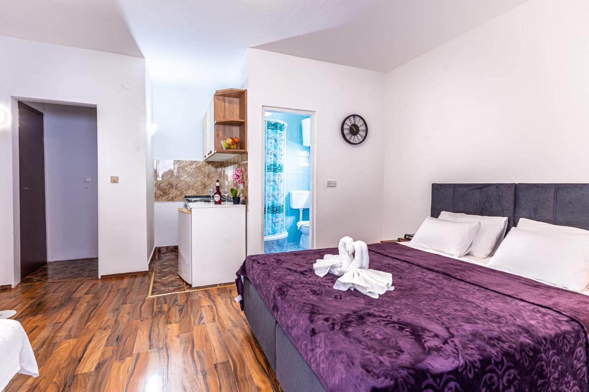 Apartmani Vinko ビビニェ エクステリア 写真